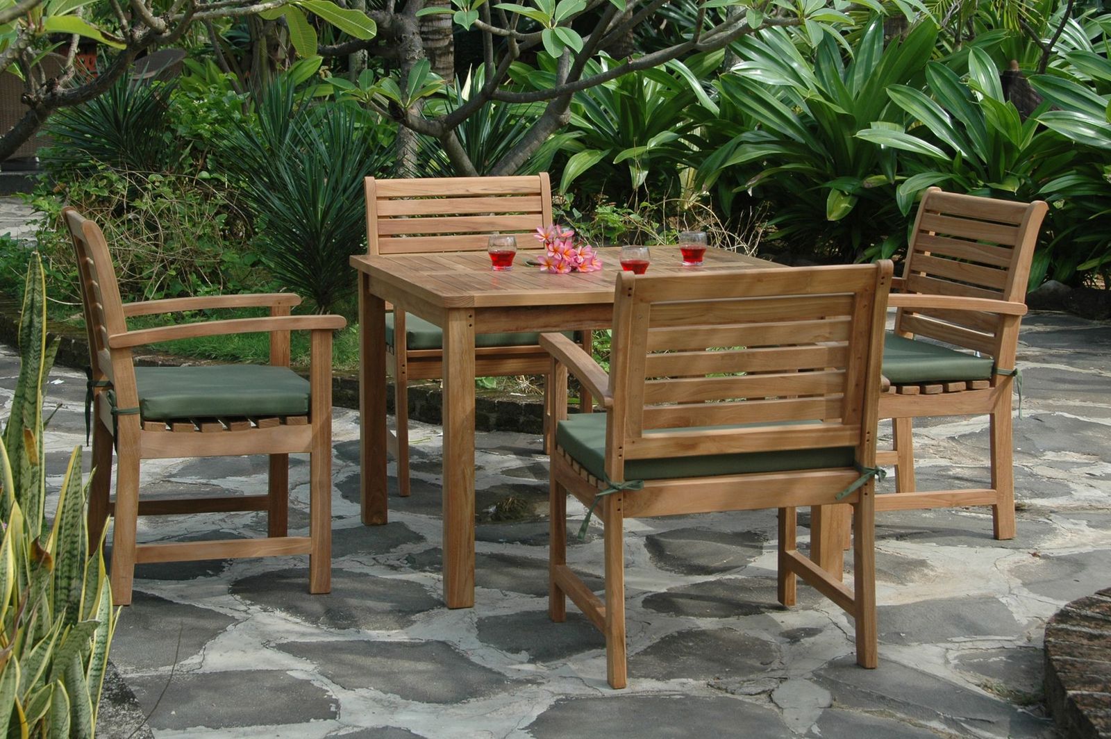 Montage Victoria  5- Pices Dining Set
